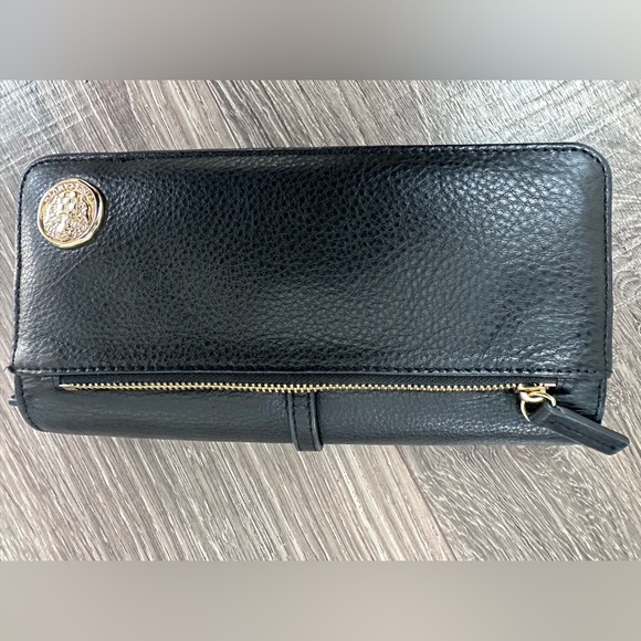 Black leather Vince Camuto wallet - Picture 2 of 4